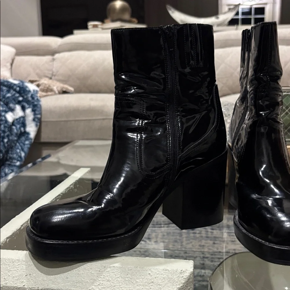 Jeffery Campbell Black Patent Chunky Heel Maxen Bootie Size 9.5